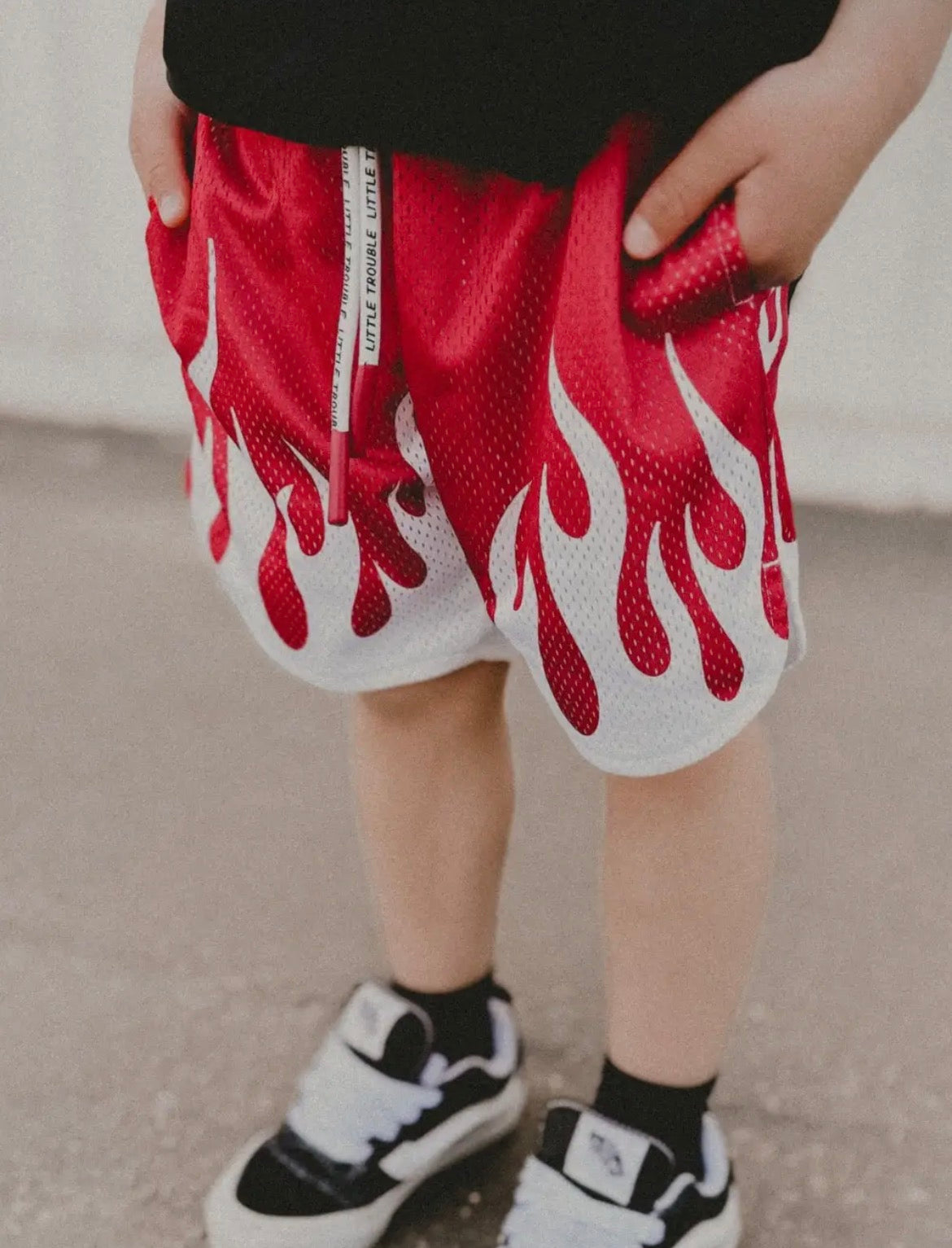 Short en mesh rouge
